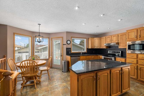 1114 Whitfield Avenue, Crossfield, AB - Indoor Photo Showing Other Room