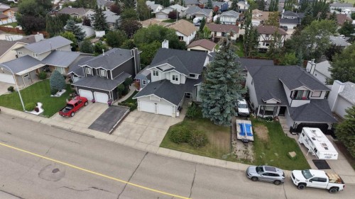 1114 Whitfield Avenue, Crossfield, AB - Outdoor