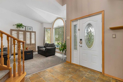1114 Whitfield Avenue, Crossfield, AB - Indoor Photo Showing Other Room
