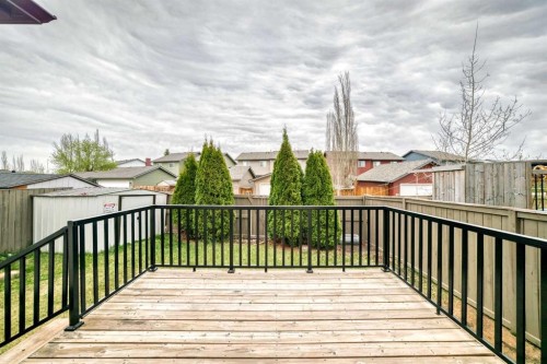 80 Eversyde Way Sw, Calgary, AB - Outdoor With Exterior