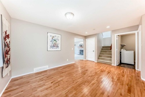 80 Eversyde Way Sw, Calgary, AB - Indoor Photo Showing Other Room