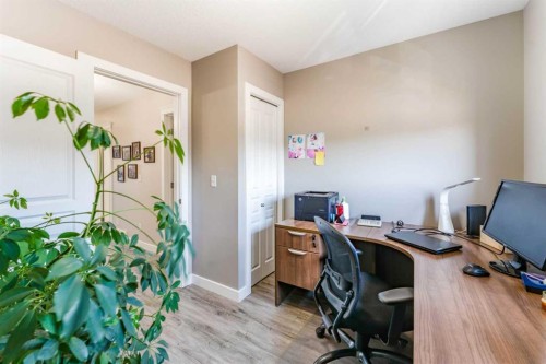 222 Bayside Point Sw, Airdrie, AB - Indoor Photo Showing Office