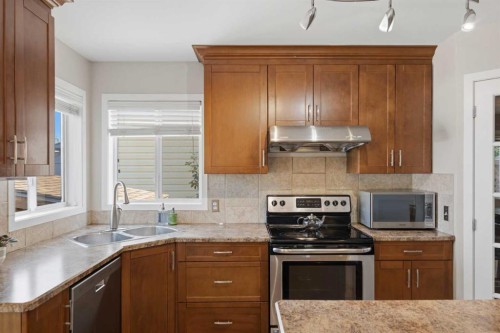 140 Hidden Point Nw, Calgary, AB 