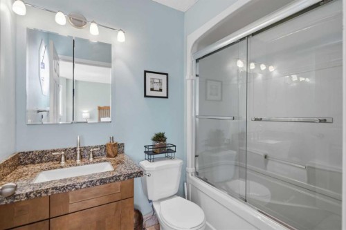 140 Hidden Point Nw, Calgary, AB 