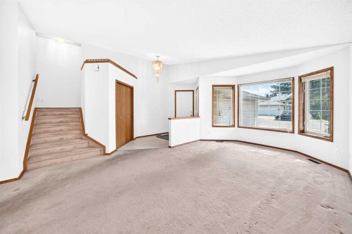 396 Hawkstone Drive Nw, Calgary, AB - Indoor Photo Showing Other Room