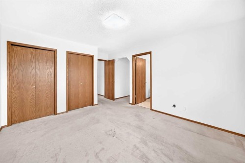 396 Hawkstone Drive Nw, Calgary, AB - Indoor Photo Showing Other Room