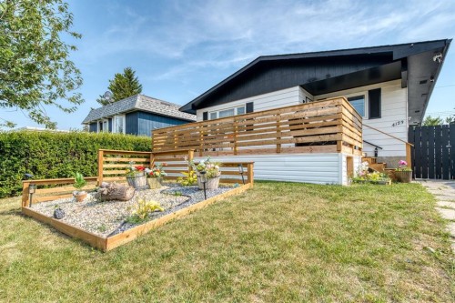 4123 30 Avenue Se, Calgary, AB - Outdoor
