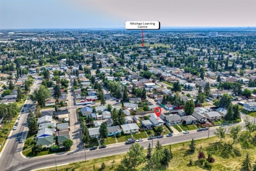 4123 30 Avenue Se, Calgary, AB - Outdoor With View