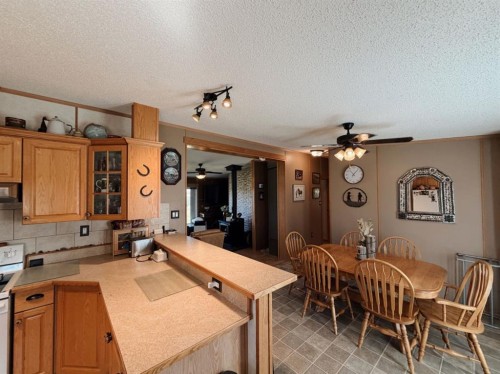 4142 Township Road 290, Rural Mountain View County, AB - Indoor Photo Showing Kitchen