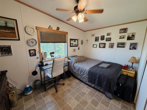 4142 Township Road 290, Rural Mountain View County, AB - Indoor Photo Showing Bedroom