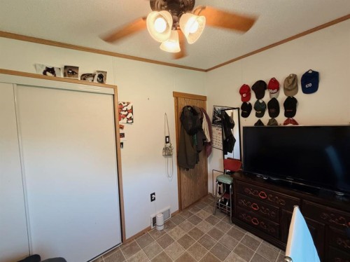 4142 Township Road 290, Rural Mountain View County, AB - Indoor Photo Showing Laundry Room