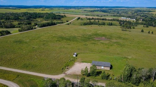 4142 Township Road 290, Rural Mountain View County, AB 