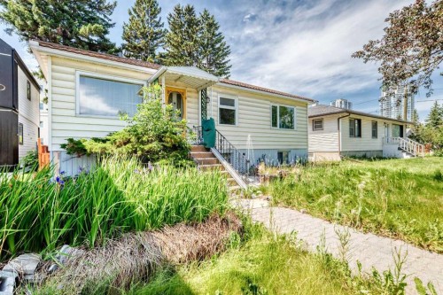 1703 32 Street Sw, Calgary, AB - Outdoor