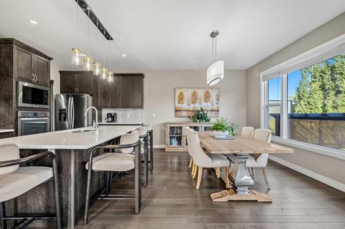 86 Legacy Green Se, Calgary, AB - Indoor Photo Showing Dining Room