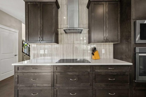 86 Legacy Green Se, Calgary, AB - Indoor Photo Showing Kitchen
