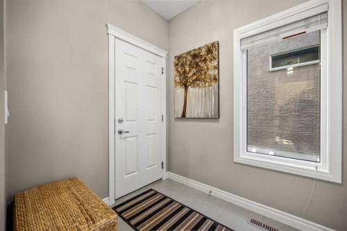 86 Legacy Green Se, Calgary, AB - Indoor Photo Showing Other Room