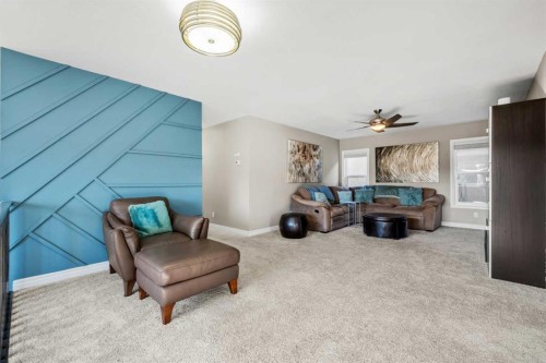 86 Legacy Green Se, Calgary, AB - Indoor Photo Showing Other Room