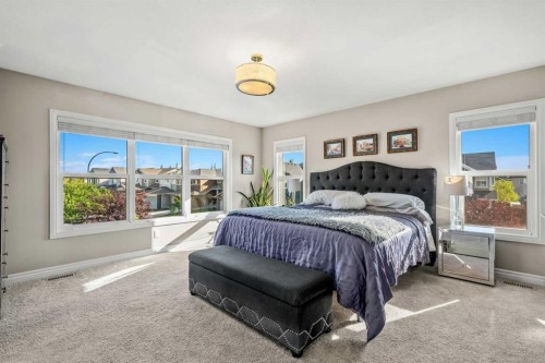 86 Legacy Green Se, Calgary, AB - Indoor Photo Showing Bedroom