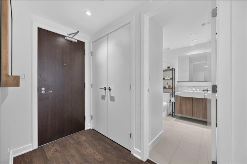414-626 14 Avenue Sw, Calgary, AB - Indoor Photo Showing Other Room