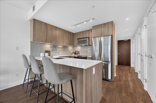 414-626 14 Avenue Sw, Calgary, AB - Indoor Photo Showing Kitchen With Stainless Steel Kitchen With Upgraded Kitchen