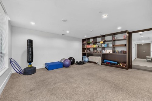 414-626 14 Avenue Sw, Calgary, AB - Indoor Photo Showing Other Room