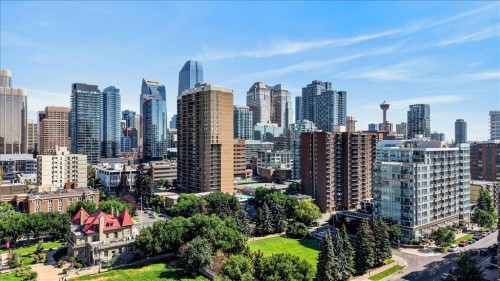 414-626 14 Avenue Sw, Calgary, AB - Outdoor With Facade