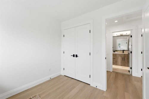 3375 Breton Close Nw, Calgary, AB - Indoor Photo Showing Other Room