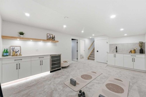 3375 Breton Close Nw, Calgary, AB - Indoor Photo Showing Other Room