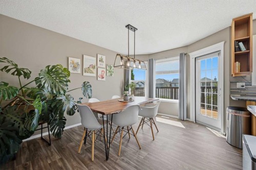119 Bridlewood Common Sw, Calgary, AB - Indoor Photo Showing Dining Room