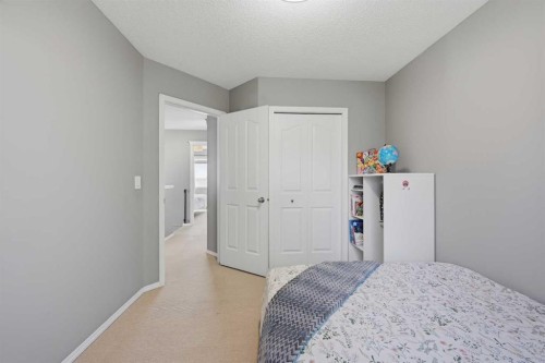 119 Bridlewood Common Sw, Calgary, AB - Indoor Photo Showing Bedroom