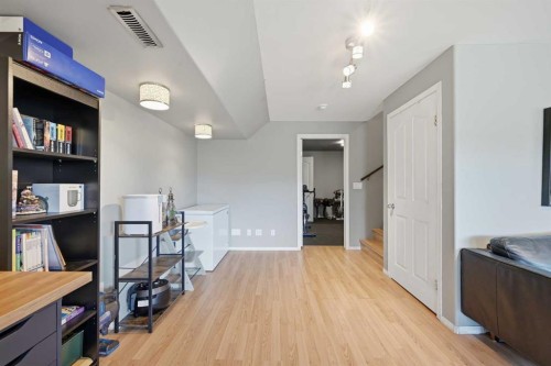 119 Bridlewood Common Sw, Calgary, AB - Indoor
