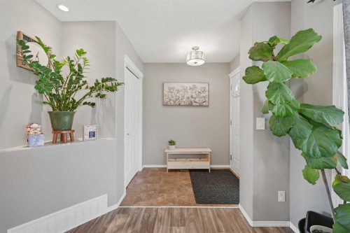 119 Bridlewood Common Sw, Calgary, AB - Indoor Photo Showing Other Room