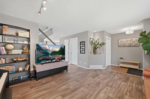 119 Bridlewood Common Sw, Calgary, AB - Indoor