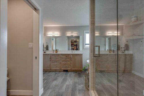 29 Longmire Close, Red Deer, AB - Indoor Photo Showing Bathroom