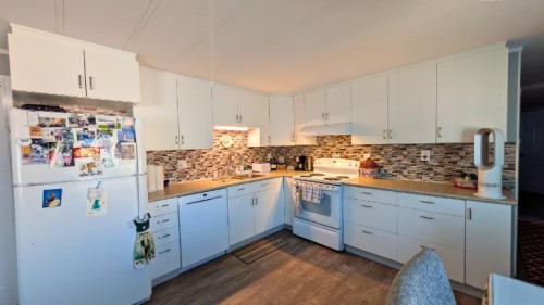 33-5853 4 Street West, Claresholm, AB 