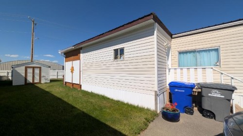 33-5853 4 Street West, Claresholm, AB 