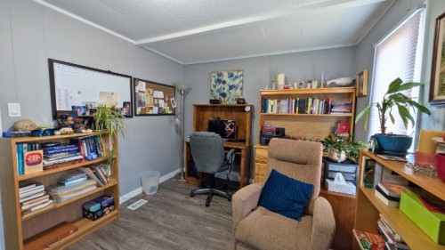33-5853 4 Street West, Claresholm, AB 
