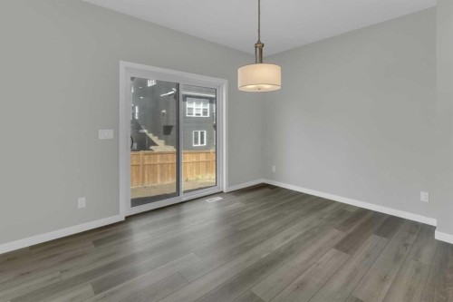 172 Starling Place Nw, Calgary, AB - Indoor Photo Showing Other Room