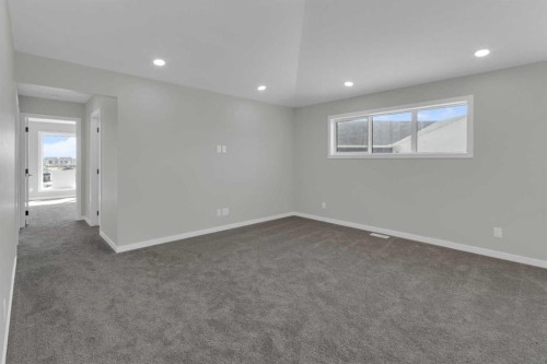 172 Starling Place Nw, Calgary, AB - Indoor Photo Showing Other Room