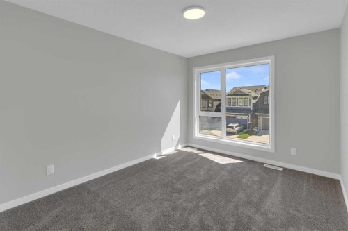 172 Starling Place Nw, Calgary, AB - Indoor Photo Showing Other Room