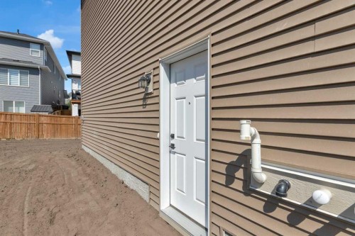 172 Starling Place Nw, Calgary, AB - Outdoor With Exterior