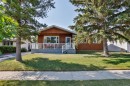 425 Cottonwood Drive, Vulcan, AB  - Outdoor With Deck Patio Veranda 