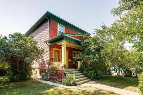 831 4A Street Ne, Calgary, AB - Outdoor