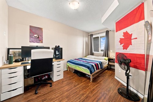 413-7210 80 Avenue Ne, Calgary, AB - Indoor