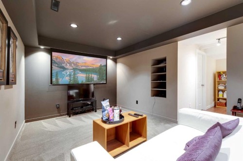 17 Country Village Circle Ne, Calgary, AB - Indoor Photo Showing Other Room