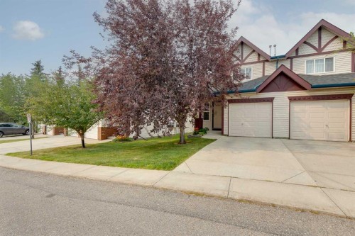 17 Country Village Circle Ne, Calgary, AB - Outdoor