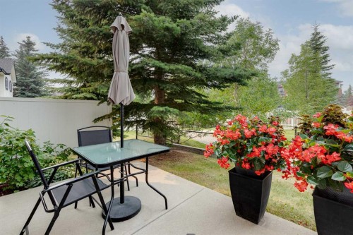 17 Country Village Circle Ne, Calgary, AB - Outdoor