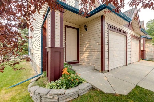 17 Country Village Circle Ne, Calgary, AB - Outdoor With Exterior