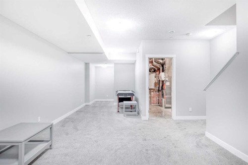 14902 1 Street Ne, Calgary, AB - Indoor