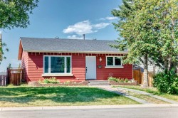 32 Macewan Park Link NW Calgary, AB T3K 3E8